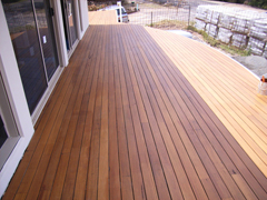 Deck-Max deck coated with Dulux Ultradeck